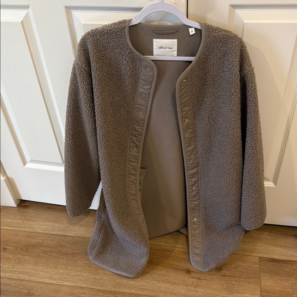 Aritzia Wilfred free mid length liner jacket